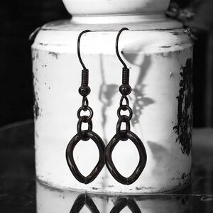 5 For $25💫Alternative Black Links Dangles Earrings